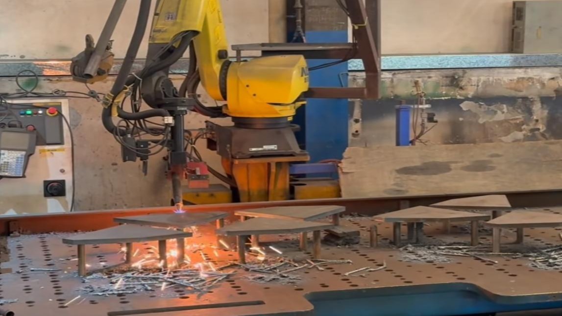 Robotic bevel cutting (gas) — full process sequence
