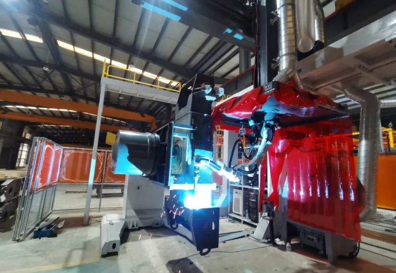 Servo positioner for robotic welding of high-strength lift frames