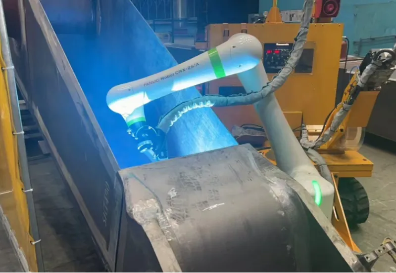 AGR collaborative robotic workstation for in-field welding tasks