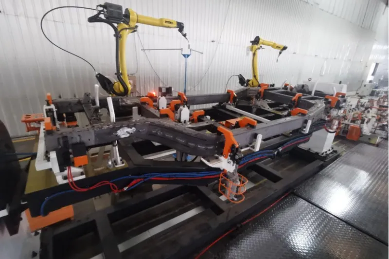 automated welding solution for vehicle manufacturing agr robotics